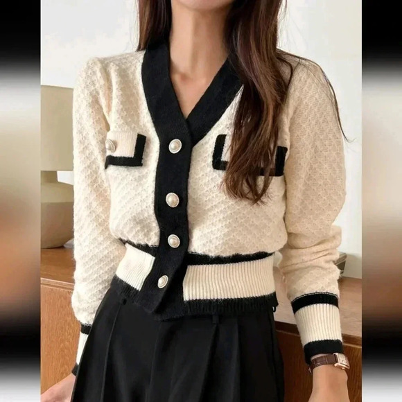 Contrast Trim Button Front Cardigan - Picture 4 of 9